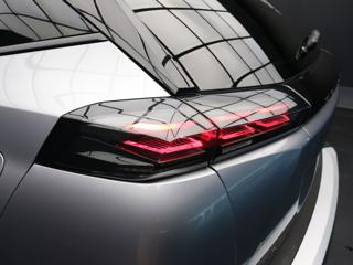 PEUGEOT 2008 usata, con Controllo automatico clima