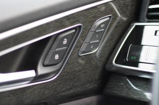 AUDI Q8 usata, con Controllo elettronico della corsia