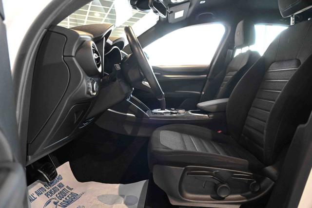 ALFA ROMEO Stelvio usata, con Controllo automatico clima