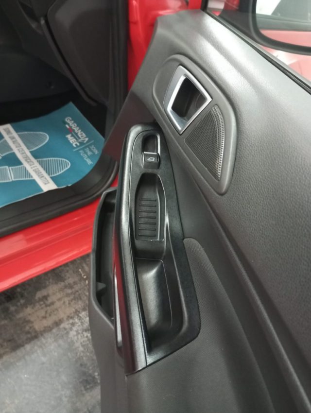 FORD Fiesta usata 13