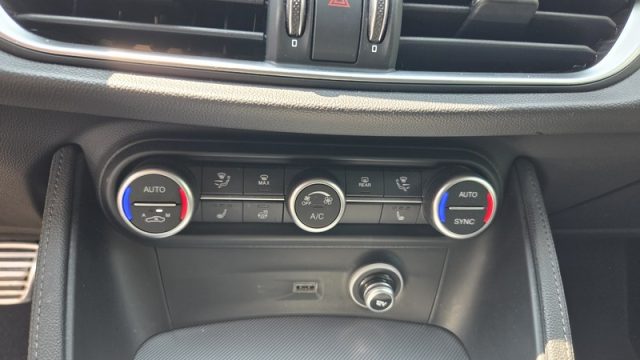 ALFA ROMEO Stelvio usata, con Sedili sportivi