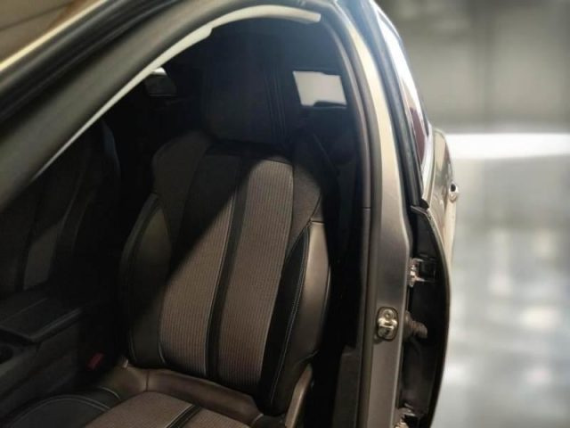 PEUGEOT 3008 usata, con Chiusura centralizzata