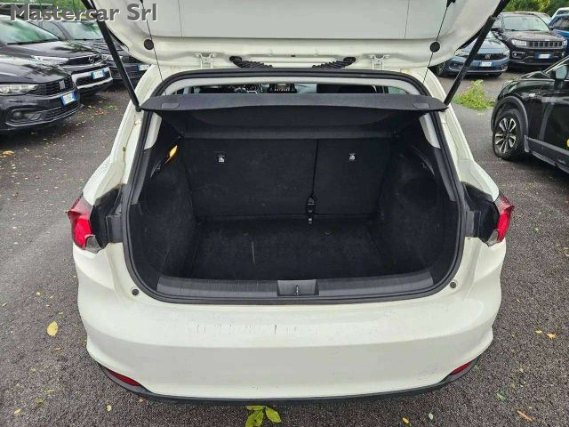 FIAT Tipo usata, con USB