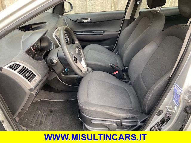 HYUNDAI i20 usata, con Climatizzatore