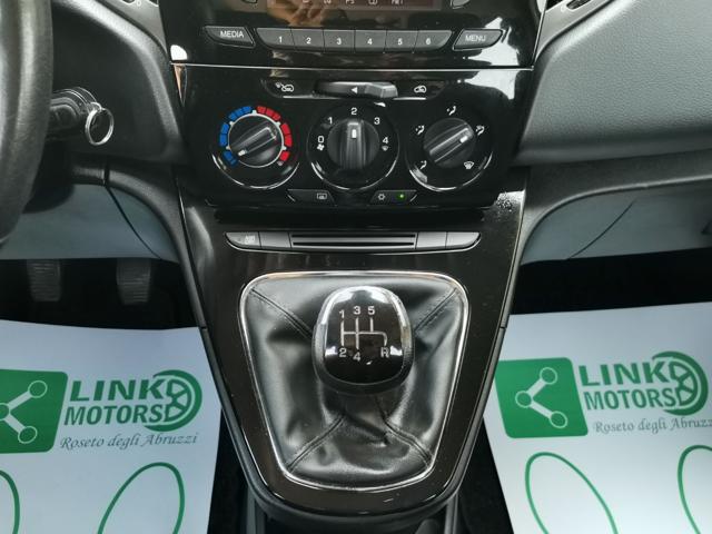 LANCIA Ypsilon usata, con Pneumatici estivi