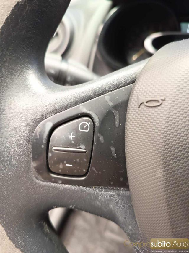 RENAULT Clio usata, con Specchietti laterali elettrici