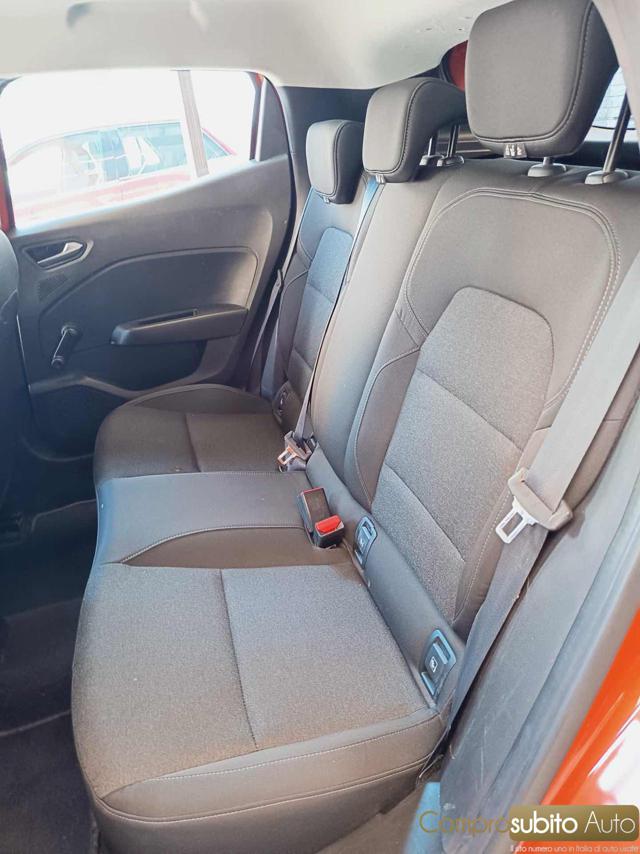 RENAULT Clio usata 21