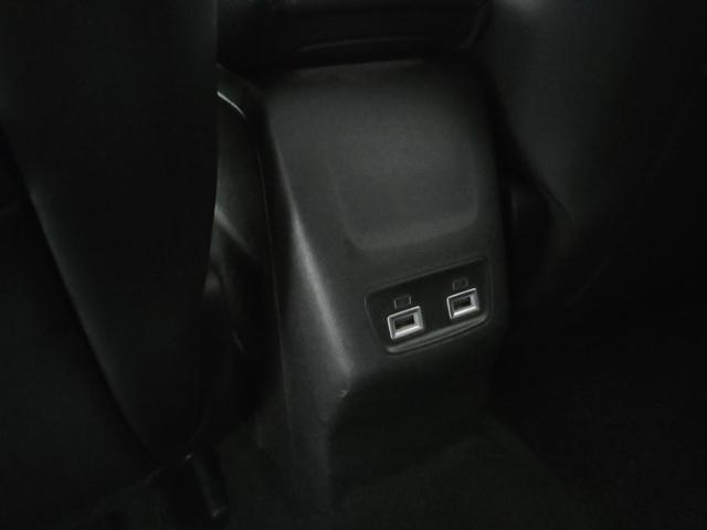 PEUGEOT 2008 usata, con Sistema di navigazione