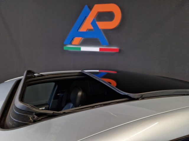 PORSCHE Macan usata 21