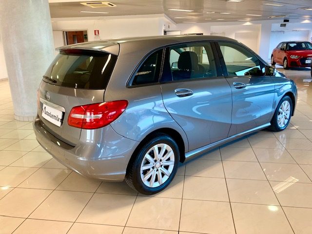 MERCEDES-BENZ B 180 usata, con Airbag Passeggero