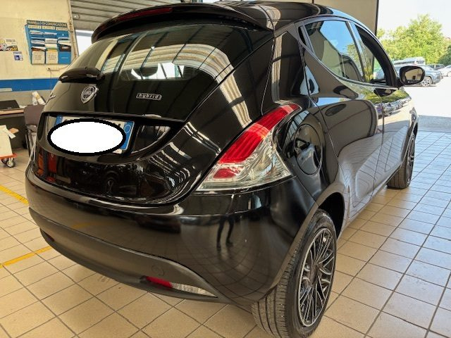 LANCIA Ypsilon usata, con Controllo trazione