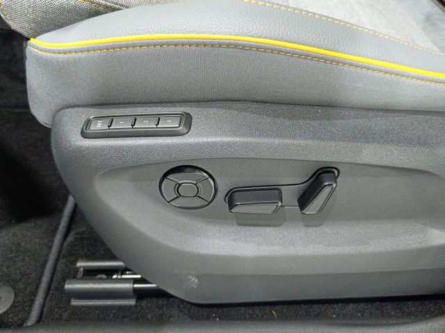 SKODA Kodiaq usata, con Sensori di parcheggio posteriori