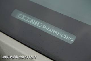 LAND ROVER Defender usata, con Sensori di parcheggio posteriori