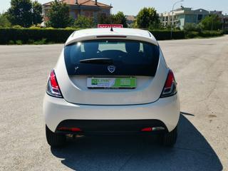 LANCIA Ypsilon usata, con ESP