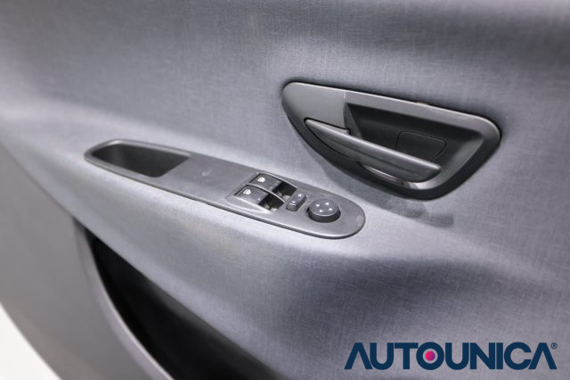 LANCIA Ypsilon usata 31