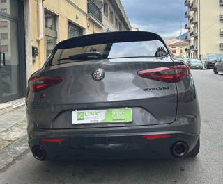 ALFA ROMEO Stelvio usata, con Autoradio digitale
