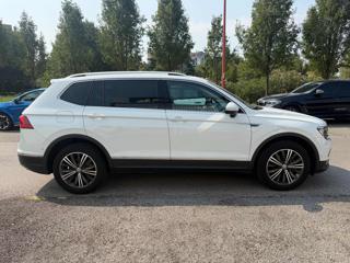 VOLKSWAGEN Tiguan Allspace usata, con Autoradio