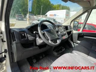 PEUGEOT Boxer usata, con Park Distance Control