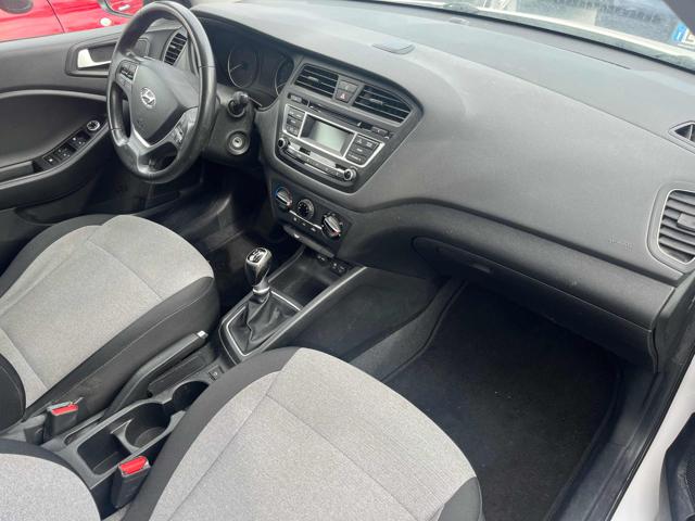 HYUNDAI i20 usata, con Antifurto