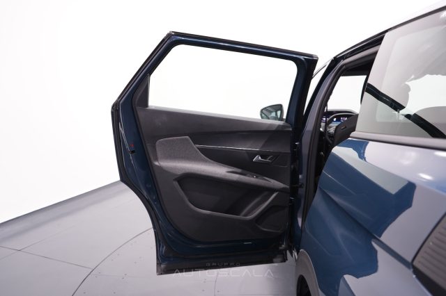 PEUGEOT 5008 usata, con Bluetooth