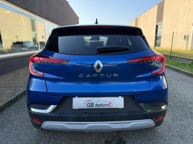 RENAULT Captur usata, con Autoradio