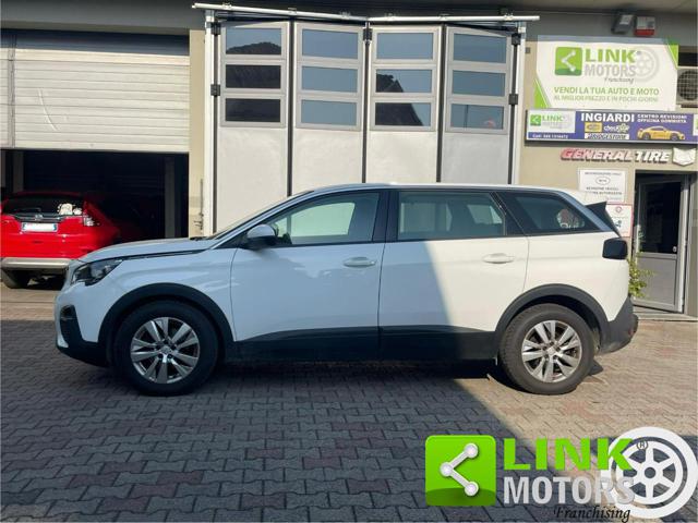 PEUGEOT 5008 usata, con Airbag