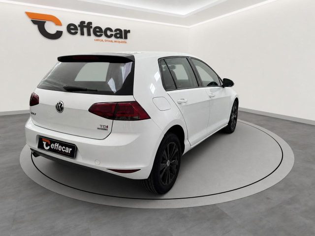 VOLKSWAGEN Golf usata, con Autoradio