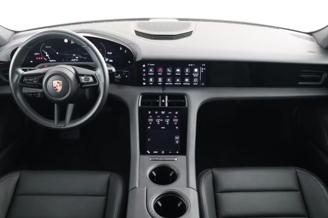 PORSCHE Taycan usata, con Cronologia tagliandi