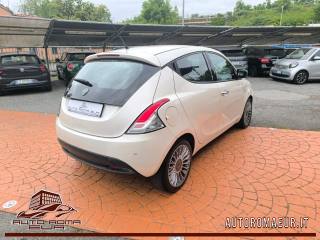 LANCIA Ypsilon usata, con Autoradio