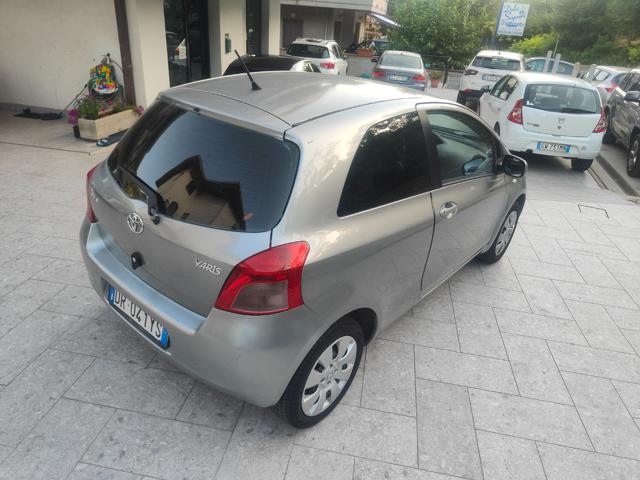 TOYOTA Yaris usata, con Chiusura centralizzata