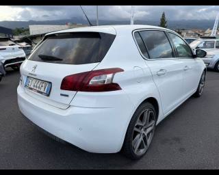 PEUGEOT 308 usata, con Airbag