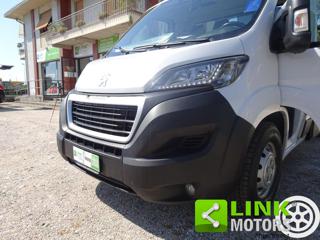 PEUGEOT Boxer usata, con Servosterzo