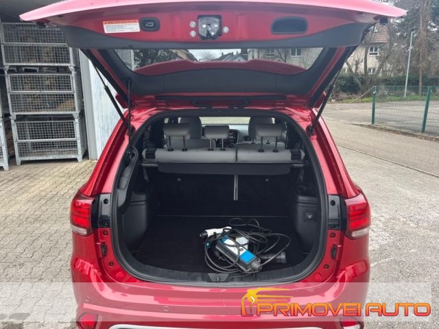 MITSUBISHI Outlander usata, con Controllo trazione