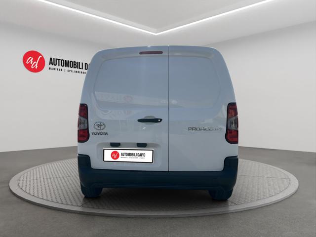 TOYOTA Proace City usata, con Autoradio