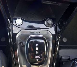 VOLKSWAGEN T-Roc usata, con Park Distance Control