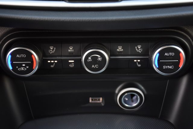 ALFA ROMEO Stelvio usata, con Touch screen