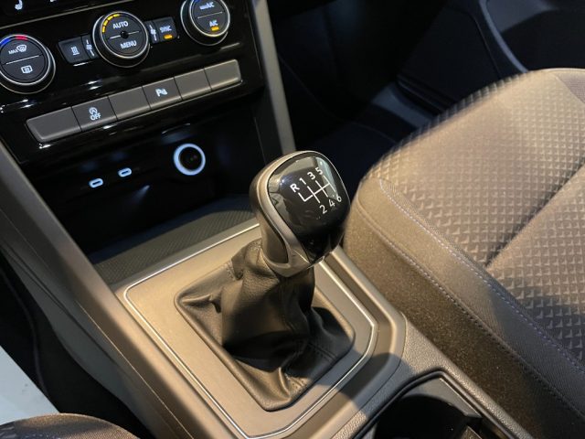 VOLKSWAGEN Touran usata, con Fendinebbia