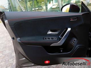 MERCEDES-BENZ CLA 200 usata, con Sensori di parcheggio anteriori