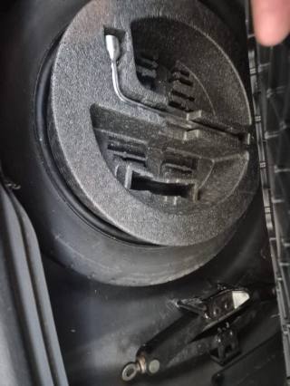 TOYOTA Avensis usata, con ESP