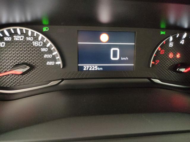 PEUGEOT 208 usata, con Sedile posteriore sdoppiato