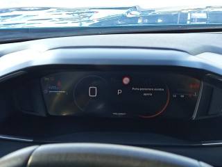 PEUGEOT 2008 usata, con Sedile posteriore sdoppiato