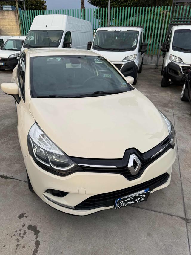 RENAULT Clio usata, con Airbag laterali