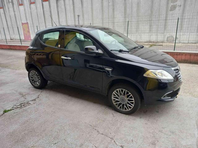 LANCIA Ypsilon usata, con Chiusura centralizzata