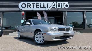 JAGUAR XJ 4.2 V8 cat Executive