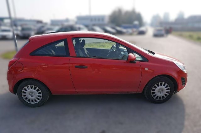 OPEL Corsa usata, con Airbag laterali