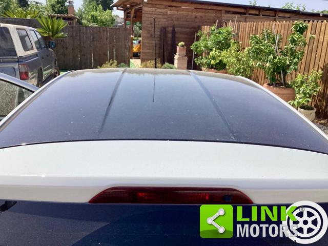 FORD Ka+ usata, con Specchietti laterali elettrici