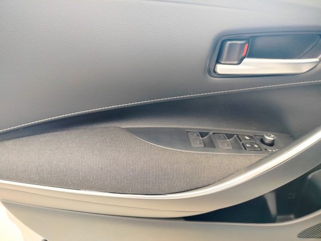 SUZUKI Swace usata, con Fendinebbia