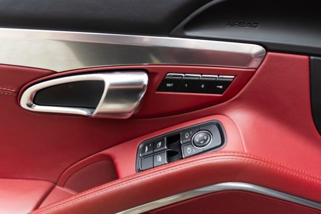 PORSCHE 911 usata, con Interni in pelle