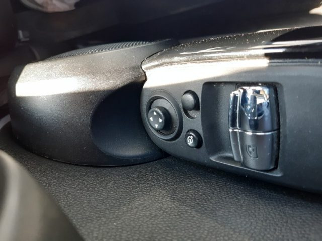 MINI Cooper SE usata, con USB
