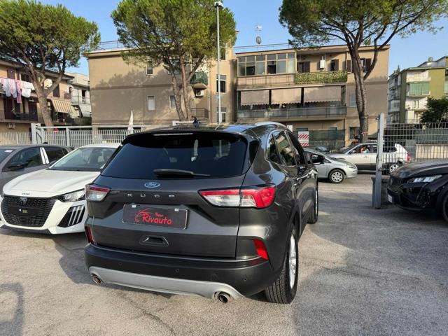 FORD Kuga usata, con Autoradio